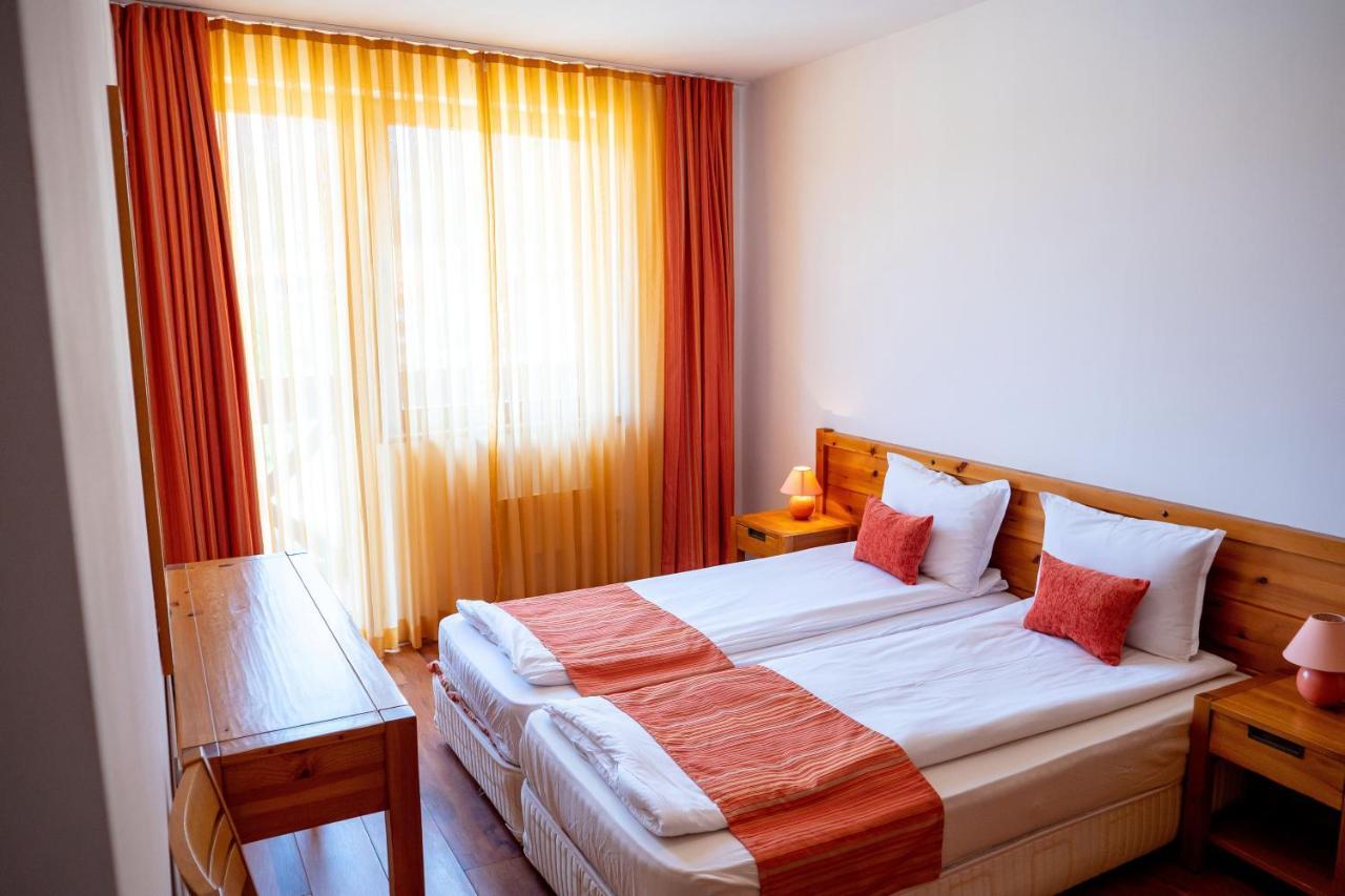 Two Bedroom Apartments In Murphys Lodge Bansko Eksteriør bilde