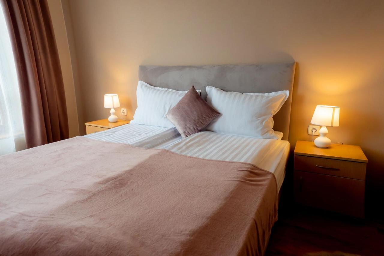 Two Bedroom Apartments In Murphys Lodge Bansko Eksteriør bilde