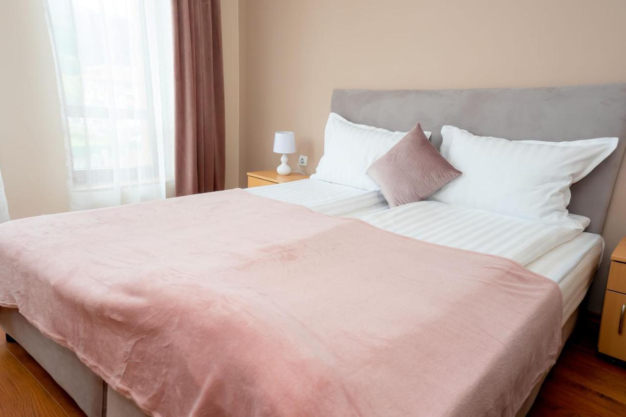 Two Bedroom Apartments In Murphys Lodge Bansko Eksteriør bilde